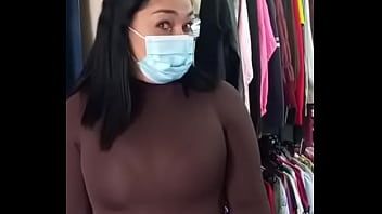 Play Colombian girl