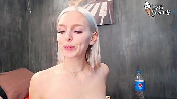 Play Hot Blonde Sucking Dick and Play Pussy Vibrator while Smoking