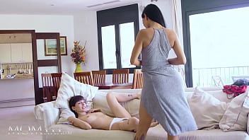 Play MOM.XXX Mature Big ass Colombian Canela Skin eating hairy pussy to orgasm