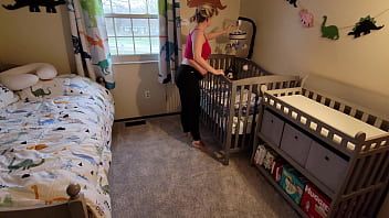 Play Pregnant Mom gets stuck in crib and son has to come help her get out