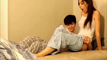 Play Gorgeous sister seduced by step brother