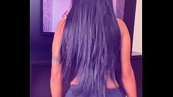 Play Young amateur video dancing and having sex without a condom